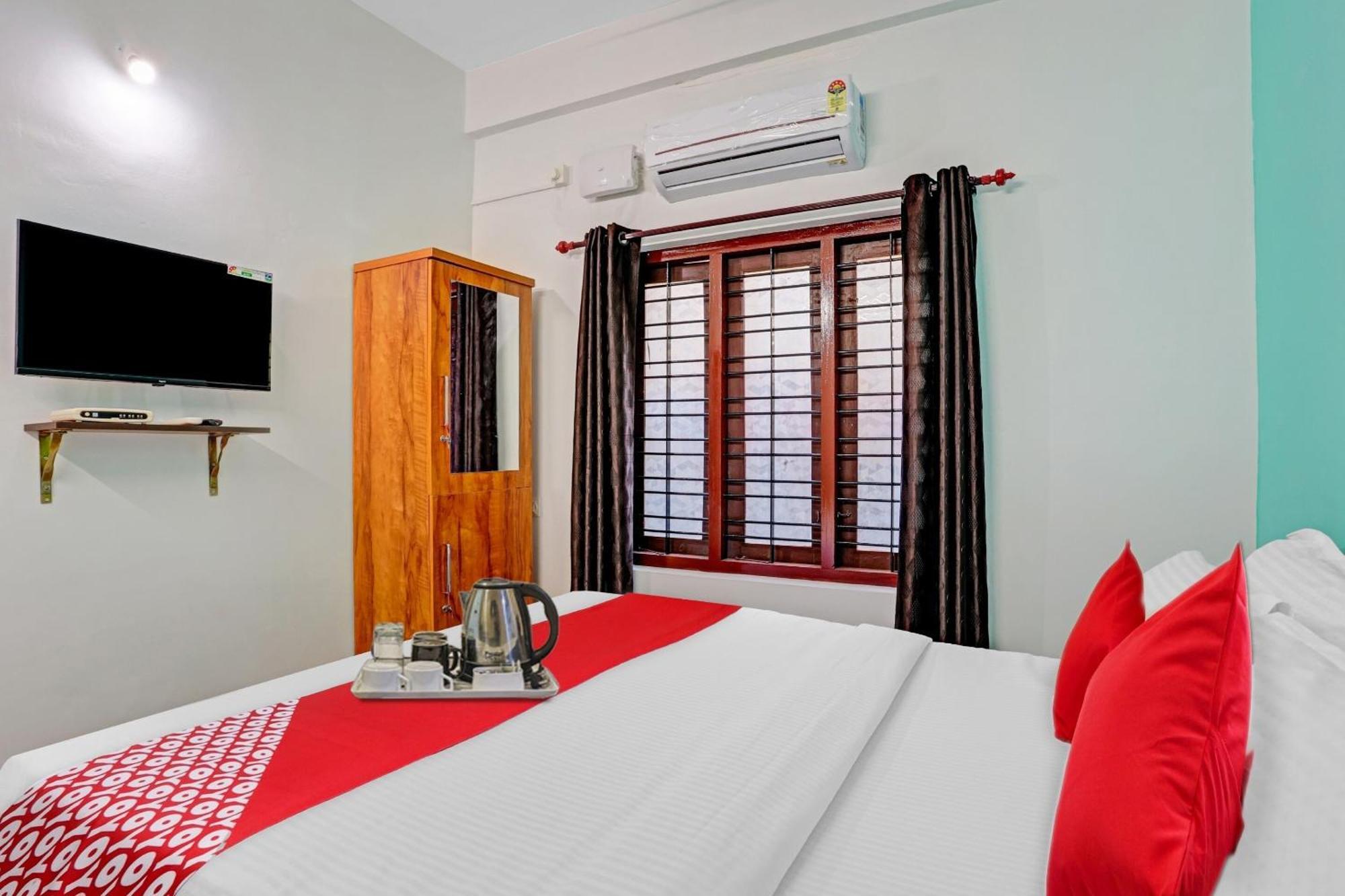 Super Hotel O Bevis Kazhakuttam Экстерьер фото